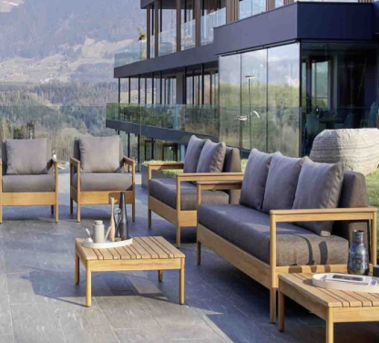 Bali by Varaschin an outdoor sofa with great comfort